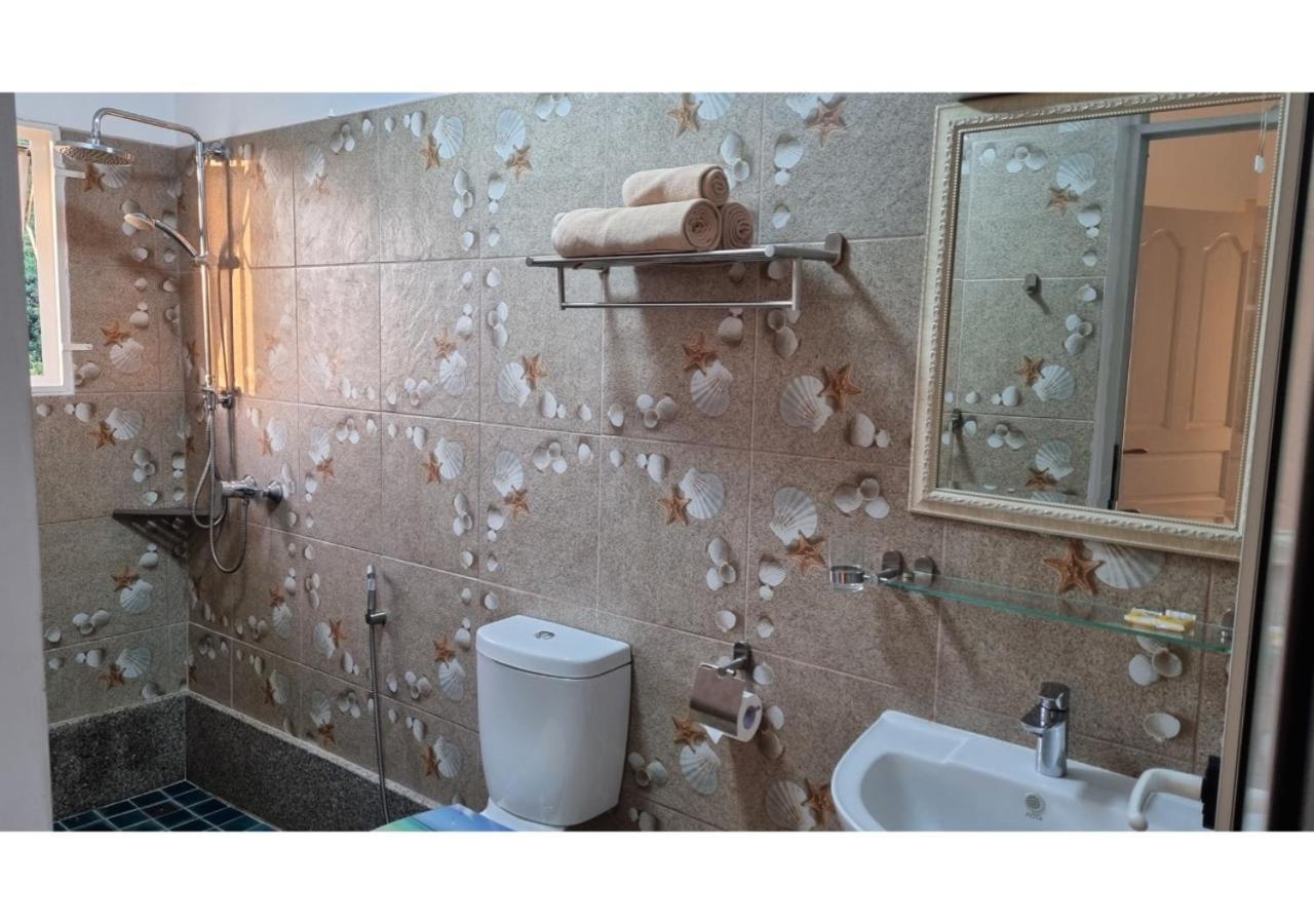 Holiday Home Baie Lazare  Экстерьер фото