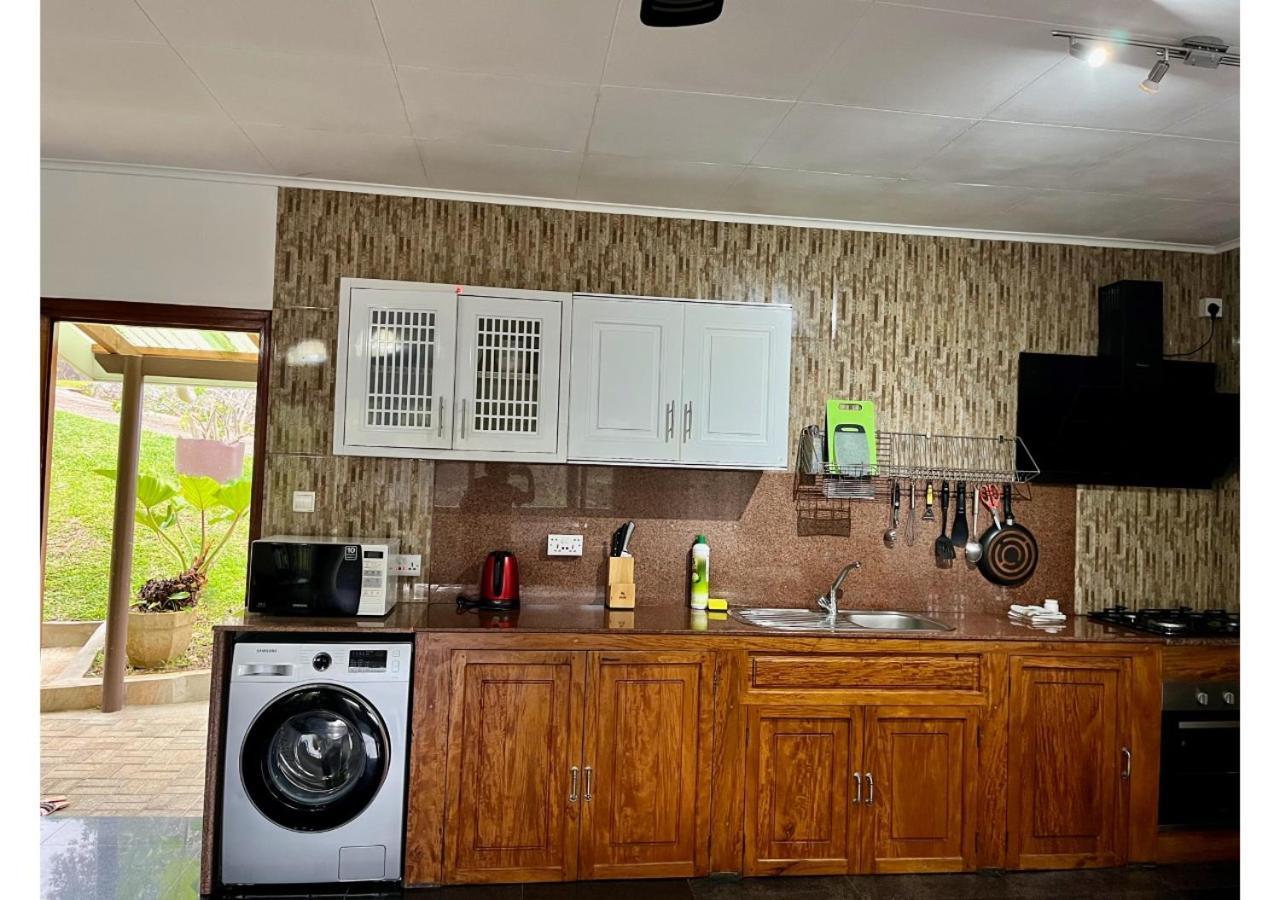 Holiday Home Baie Lazare  Экстерьер фото